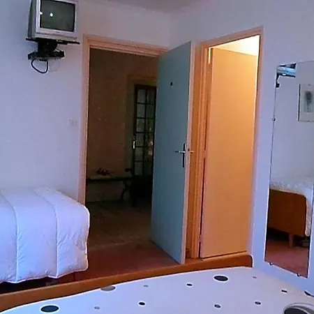 Hotel La Vie En Rose 3*