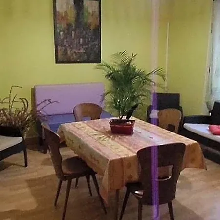 Hotel La Vie En Rose Le Brugeron