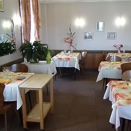 La Vie En Rose 3* Le Brugeron