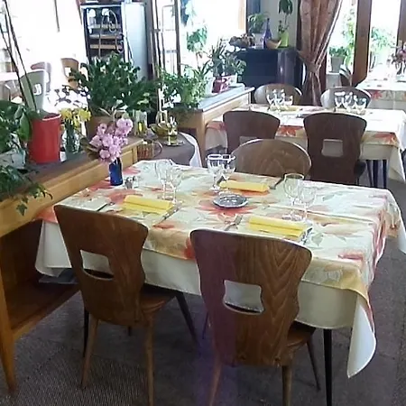 La Vie En Rose 3* Le Brugeron